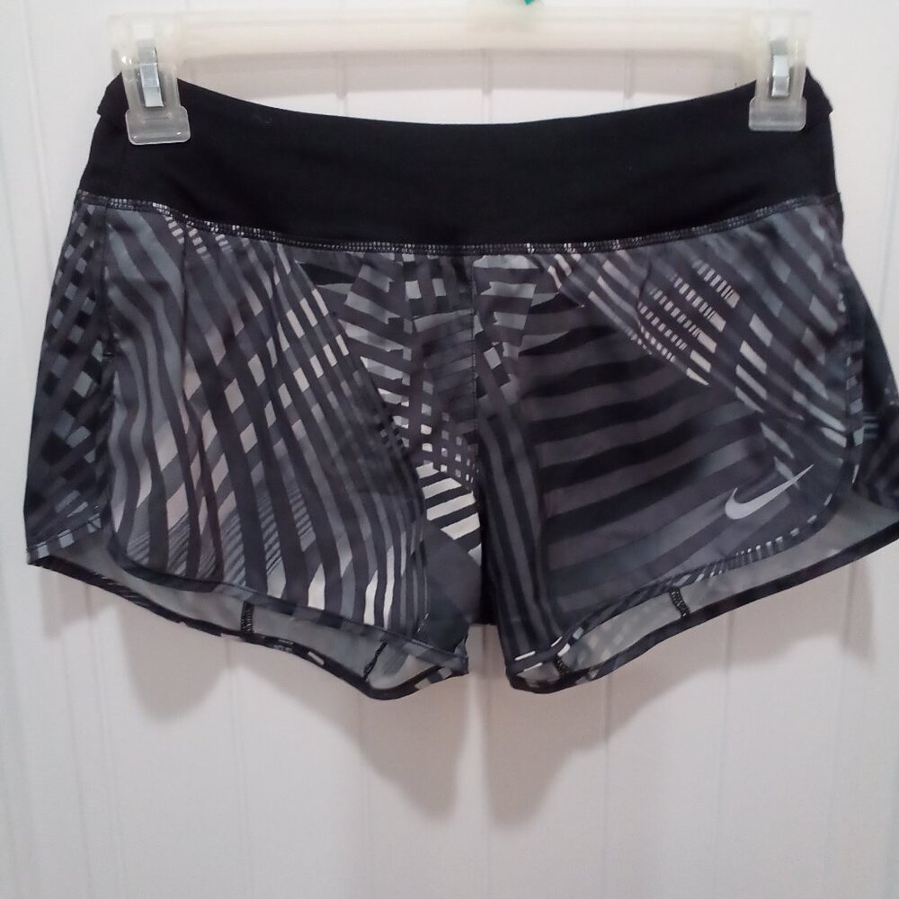 Women's Nike Tempo running shorts black/gray/white Size Small #0540